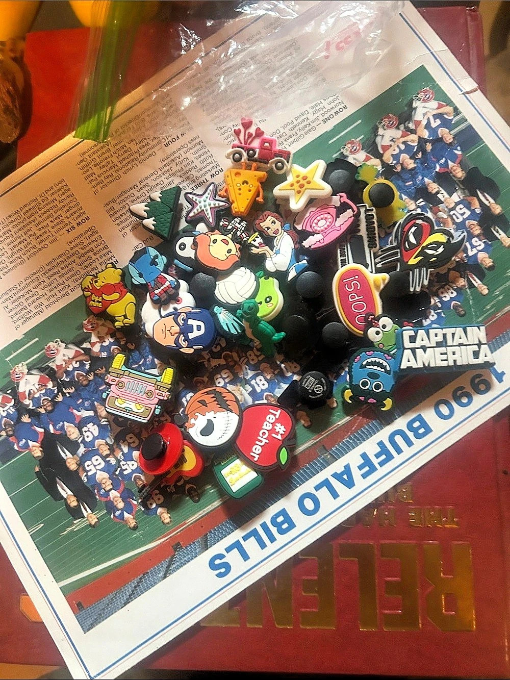 Huge, a lot of croc shoe charms